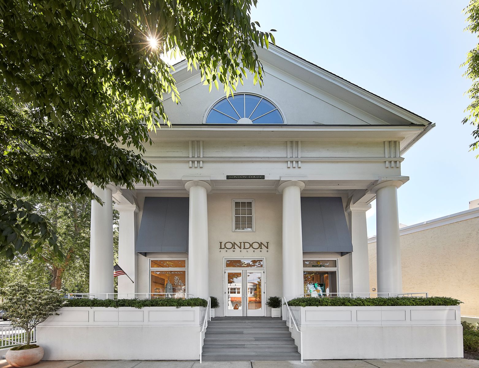 East Hampton store location